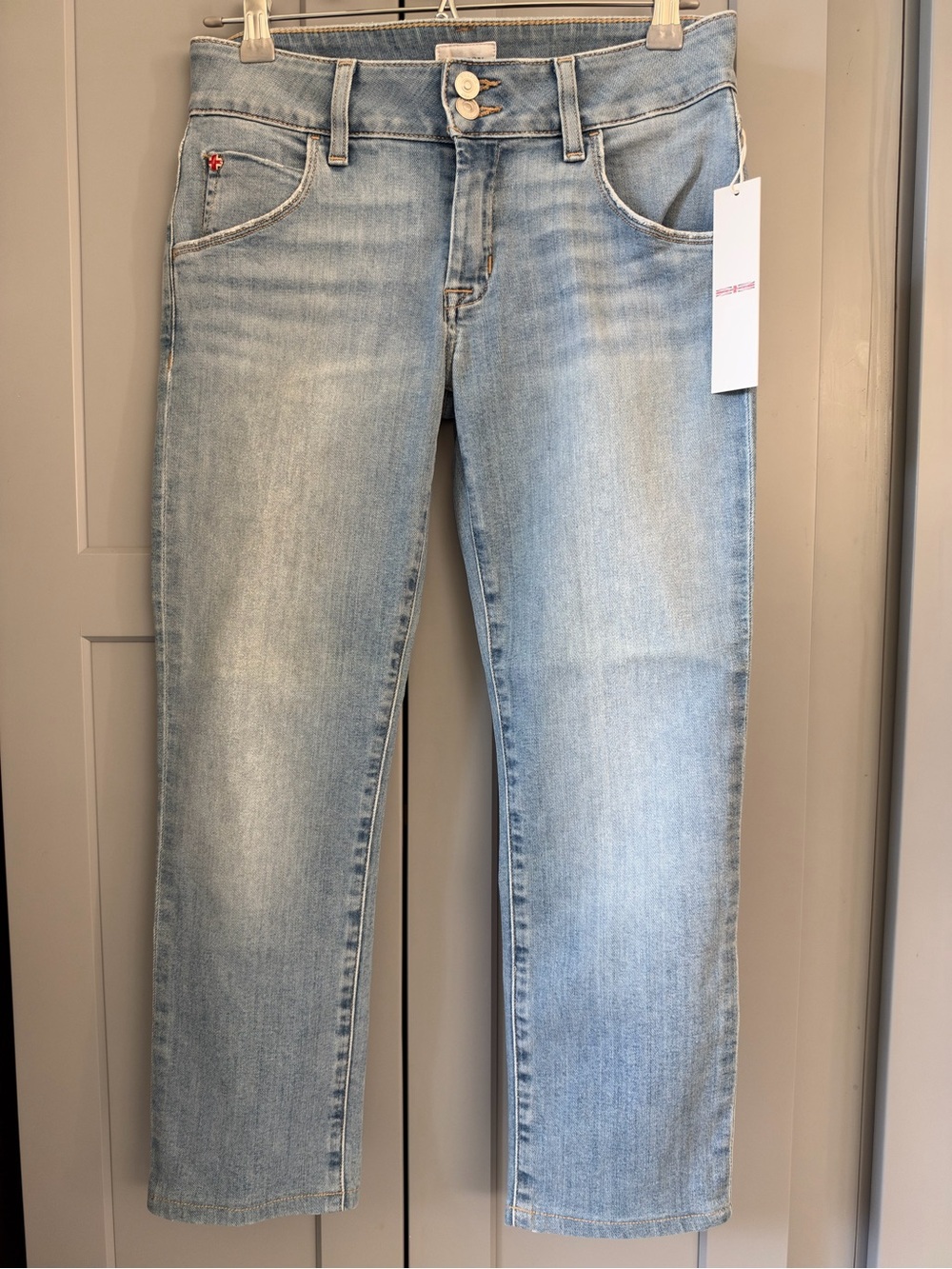 HUDSON JEANS Light Wash Low-Rise Tapered Leg Blue Jeans COLLIN
